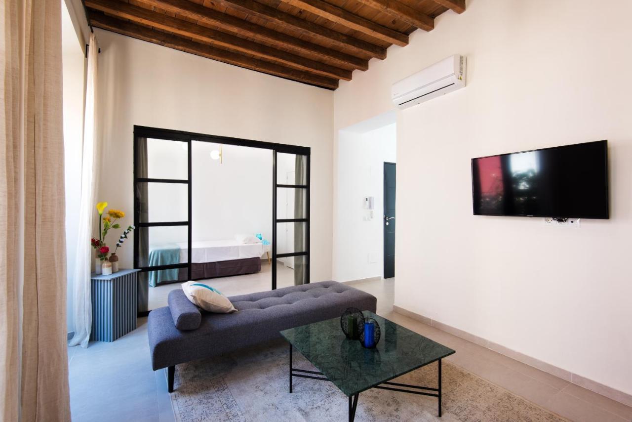 Appartement Tour Apartment- Elegance & Confort In The Historic Center